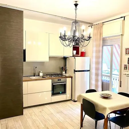 Apartman Cozy With Free Parking Szirakúza